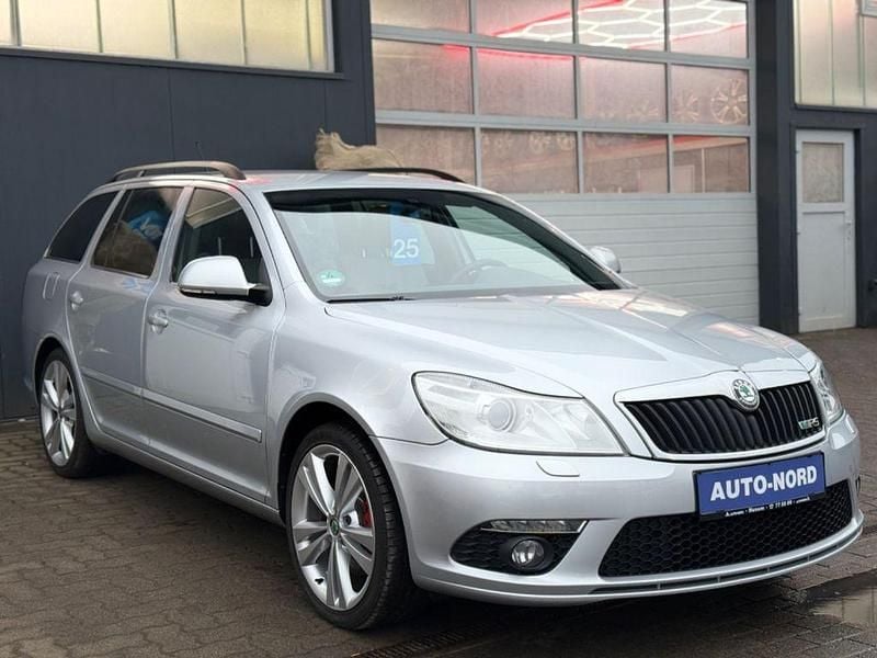 Gebraucht Skoda Octavia RS 170 PS (125 kW) 2012 Silber Kombi