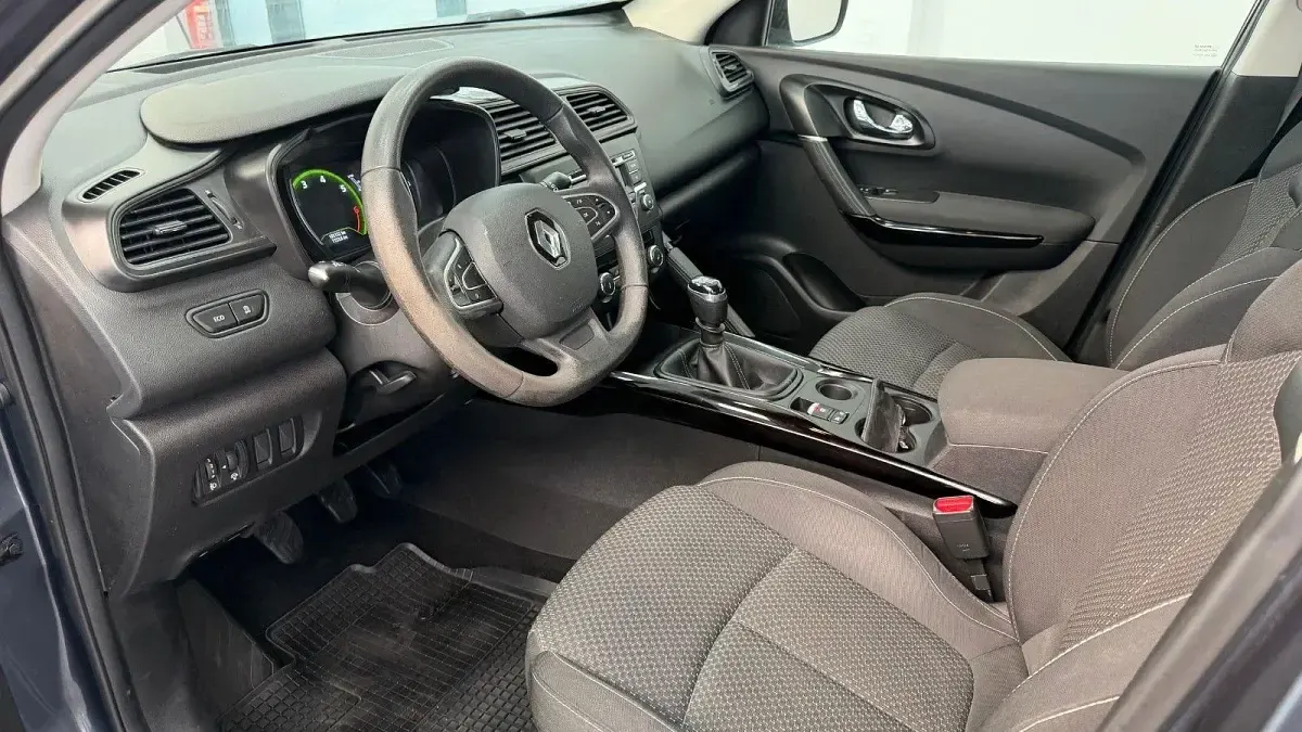 Gebraucht Renault Kadjar Life 131 PS (96 kW) 2018 Grau SUV