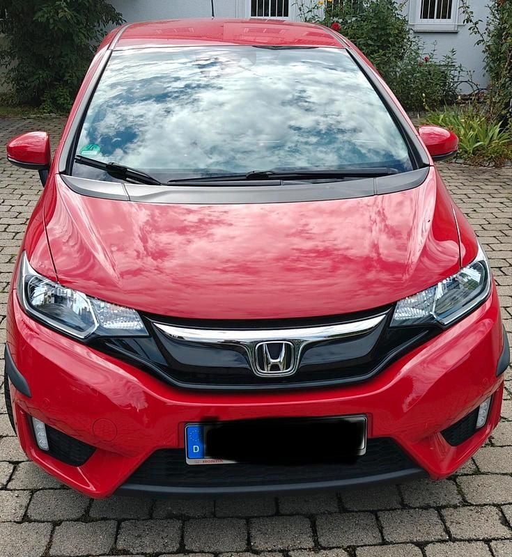 Rot Gebraucht 2016 Honda Jazz Comfort Kleinwagen | 12.500 € (Guter Preis) - Bild 1/4