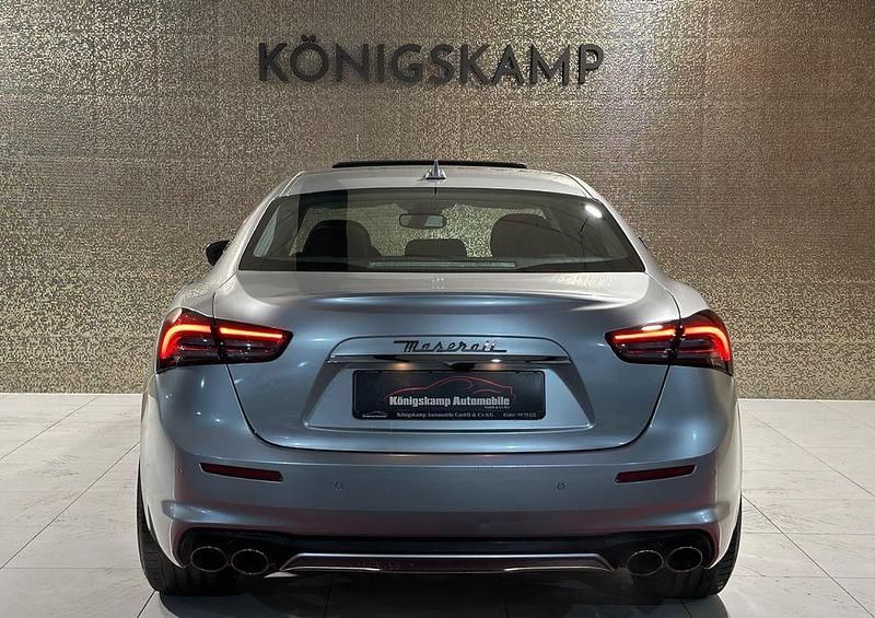 Gebraucht Maserati Ghibli 330 PS (242 kW) 2020 Silber Limousine