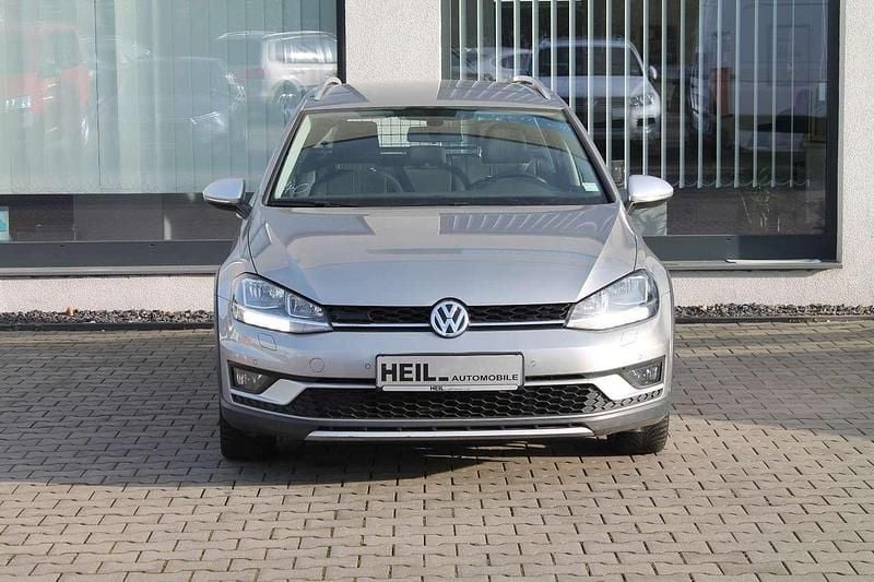 Gebraucht VW Golf Alltrack 150 PS (110 kW) 2016 Reflexsilber Kombi