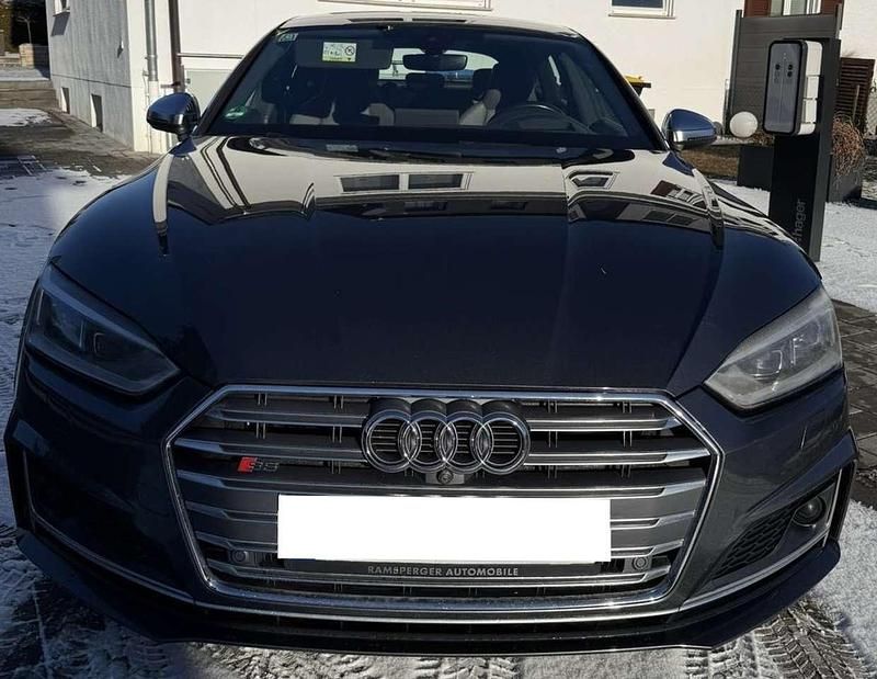Gebraucht Audi S5 Premium 354 PS (260 kW) 2017 Grau Coupé