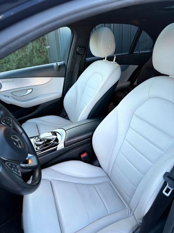 Gebraucht Mercedes C350e 279 PS (205 kW) 2015 Blau Limousine