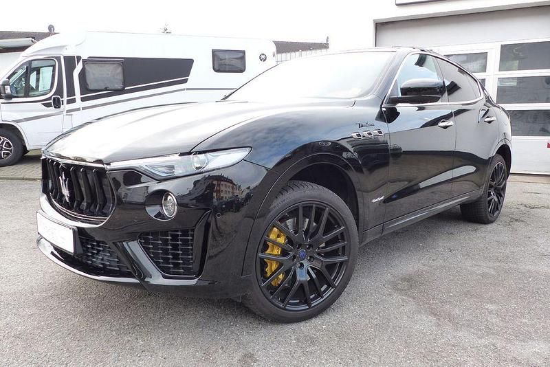 Gebraucht Maserati Levante 349 PS (256 kW) 2019 Schwarz SUV
