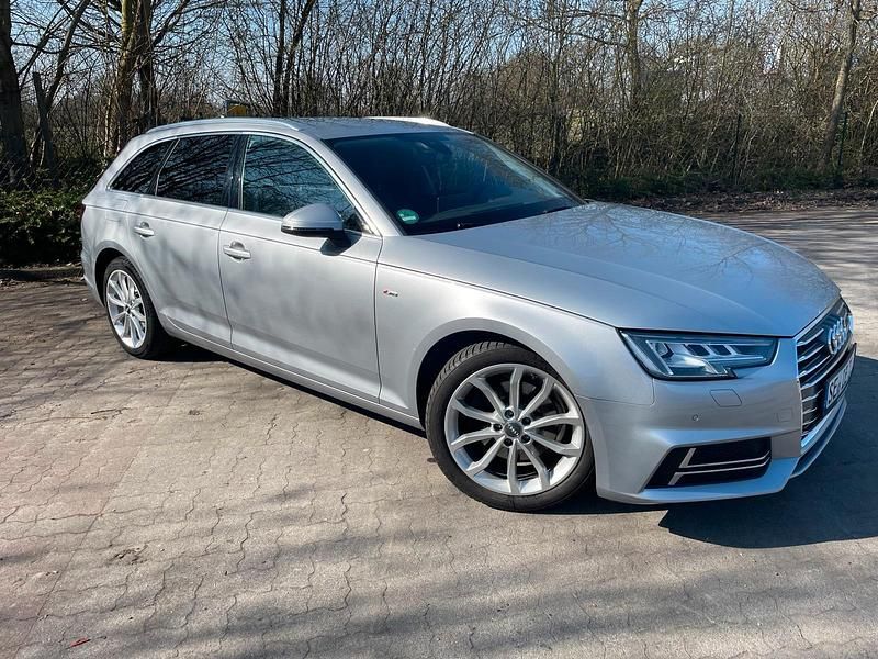 Gebraucht Audi A4 150 PS (110 kW) 2019 Silber Kombi