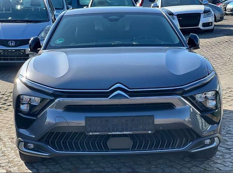 Platinumgrau Gebraucht 2022 Citroën C5 X Shine Kombi | 25.450 € (Fairer Preis) - Bild 1/4