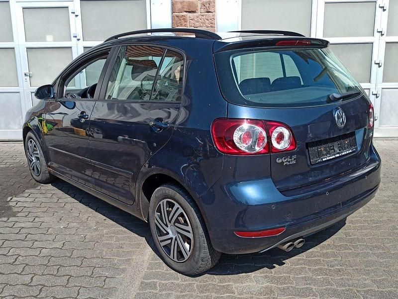 Gebraucht VW Golf VI Comfortline 110 PS (80 kW) 2009 Blau Kleinwagen