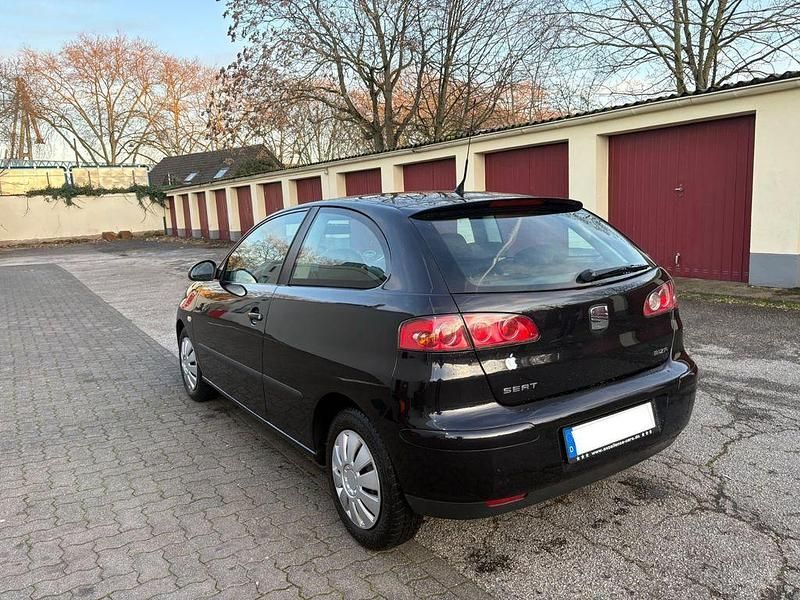 Gebraucht Seat Ibiza 101 PS (74 kW) 2005 Schwarz Kleinwagen