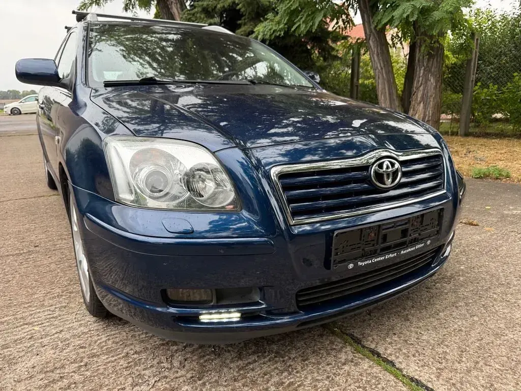 Gebraucht Toyota Avensis Executive 147 PS (108 kW) 2005 Blau Kombi