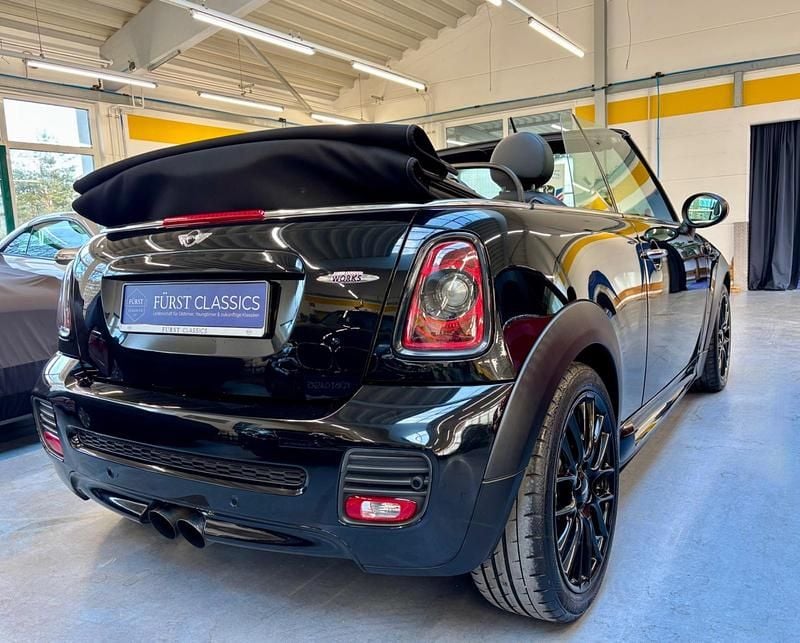Gebraucht Mini John Cooper Works Cabriolet 211 PS (155 kW) 2012 Midnight black metallic Cabrio