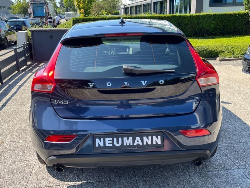 Blau Gebraucht 2014 Volvo V40 Kombi | 8.999 € (Guter Preis) - Bild 1/4