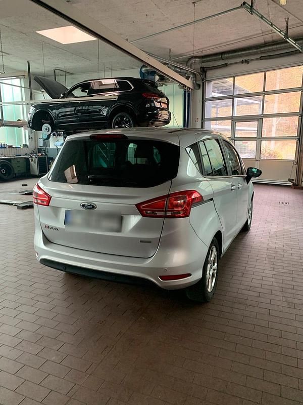 Usata Ford B-MAX 101 CV (74 kW) 2017 Argento Monovolume