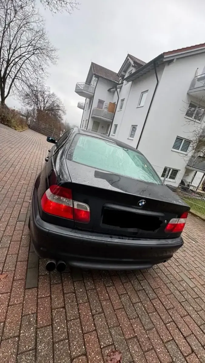 Gebraucht BMW 318 M Sport 143 PS (105 kW) 2005 Schwarz Limousine