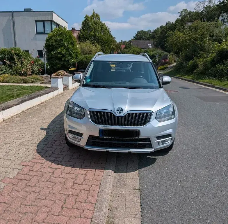 Gebraucht Skoda Yeti Ambition 110 PS (80 kW) 2016 Silber SUV