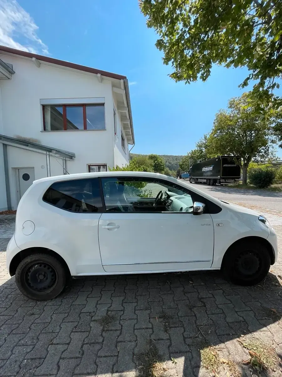 Gebraucht VW up! Edition 75 PS (55 kW) 2012 Weiß Kleinwagen
