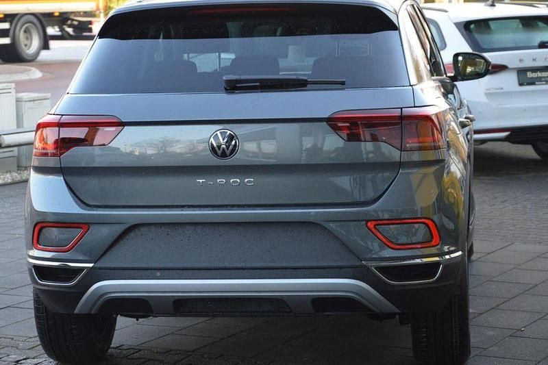 Neu VW T-Roc Style 150 PS (110 kW) 2025 Grau SUV