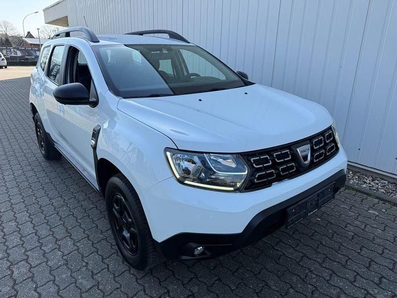 Gebraucht Dacia Duster Comfort 131 PS (96 kW) 2020 Weiß SUV