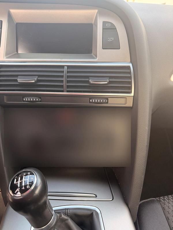 Gebraucht Audi A6 179 PS (131 kW) 2006 Andere farben Limousine