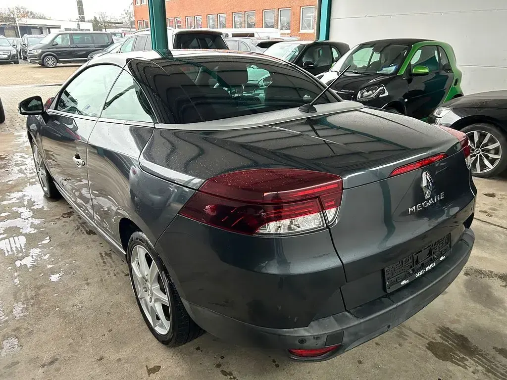 Gebraucht Renault Mégane Cabriolet Dynamique 131 PS (96 kW) 2011 Grau Cabrio