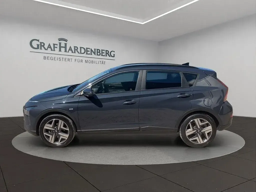 Gebraucht Hyundai Bayon Intro Edition 101 PS (74 kW) 2021 Aurora grey / met SUV