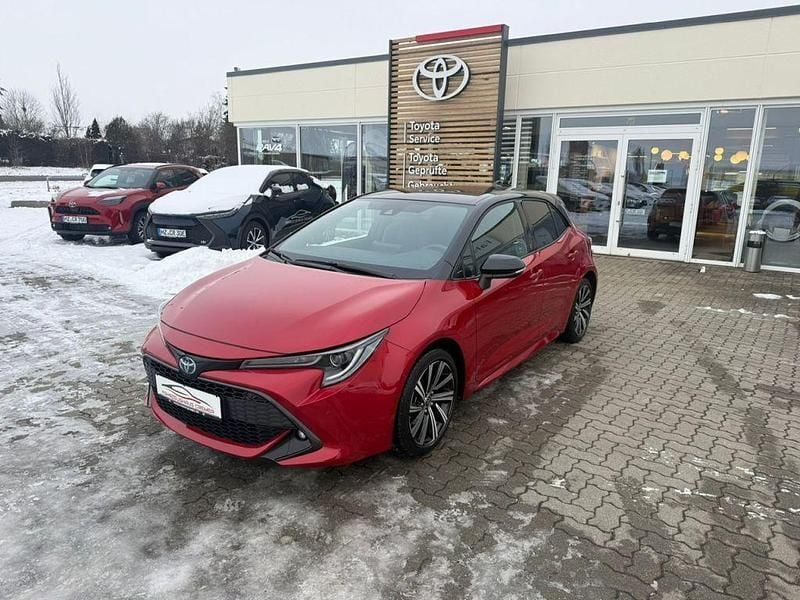 Gebraucht Toyota Corolla Team 196 PS (144 kW) 2022 Rot Limousine