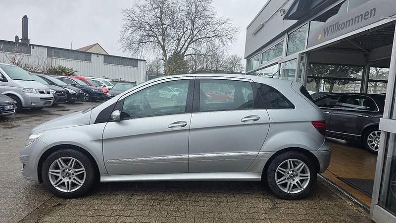 Gebraucht Mercedes B170 116 PS (85 kW) 2006 Silber Van / Kleinbus