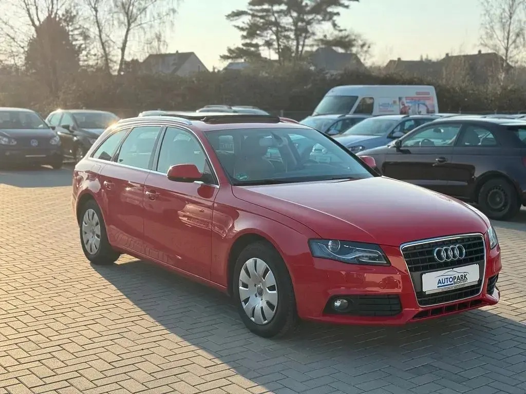 Gebraucht Audi A4 Ambiente 143 PS (105 kW) 2009 Rot Kombi