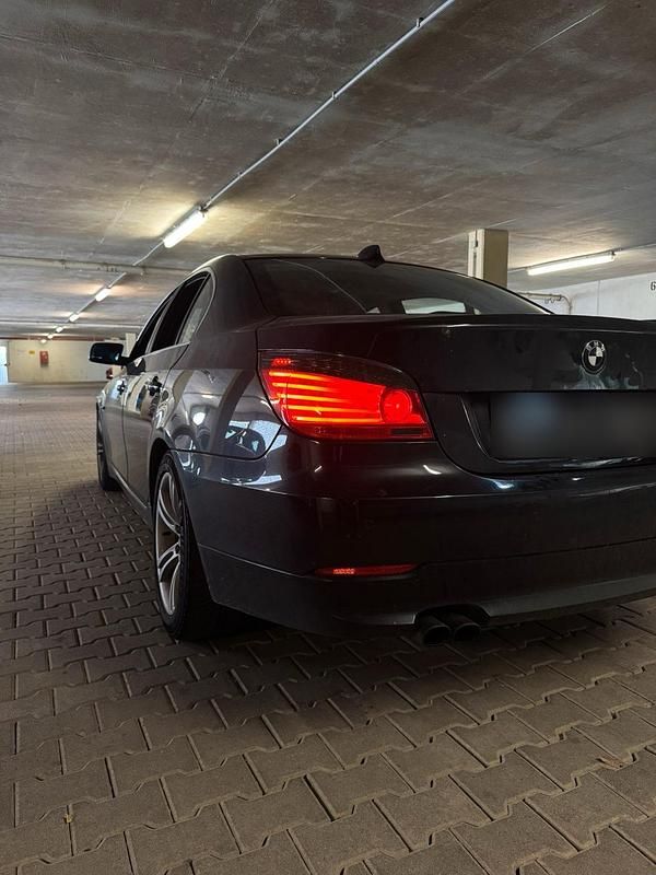 Gebraucht BMW 525 218 PS (160 kW) 2007 Schwarz Limousine