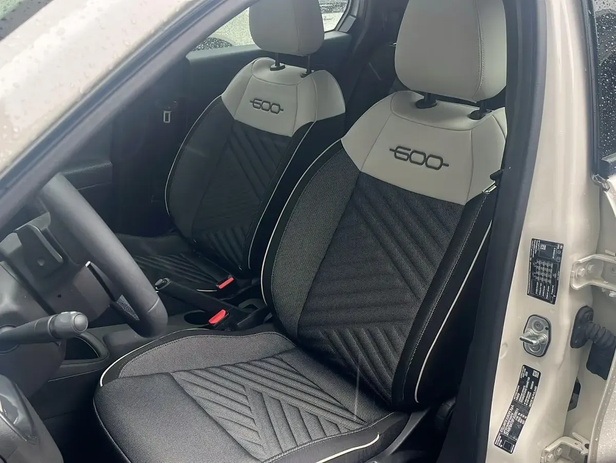 Gebraucht Fiat 600 101 PS (74 kW) 2024 Weiß SUV