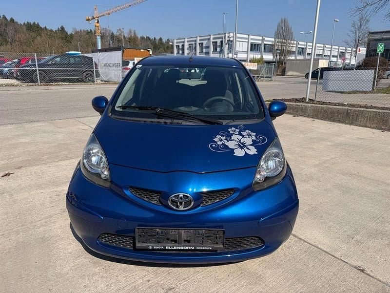 Gebraucht Toyota Aygo 68 PS (50 kW) 2007 Blau Kleinwagen
