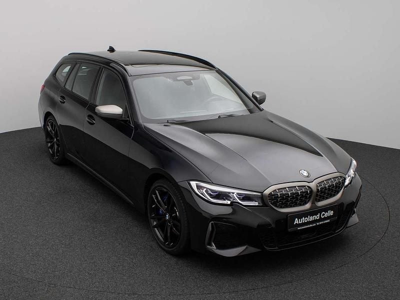 Gebraucht BMW 340 374 PS (275 kW) 2022 Saphirschwarz metallic475 Kombi