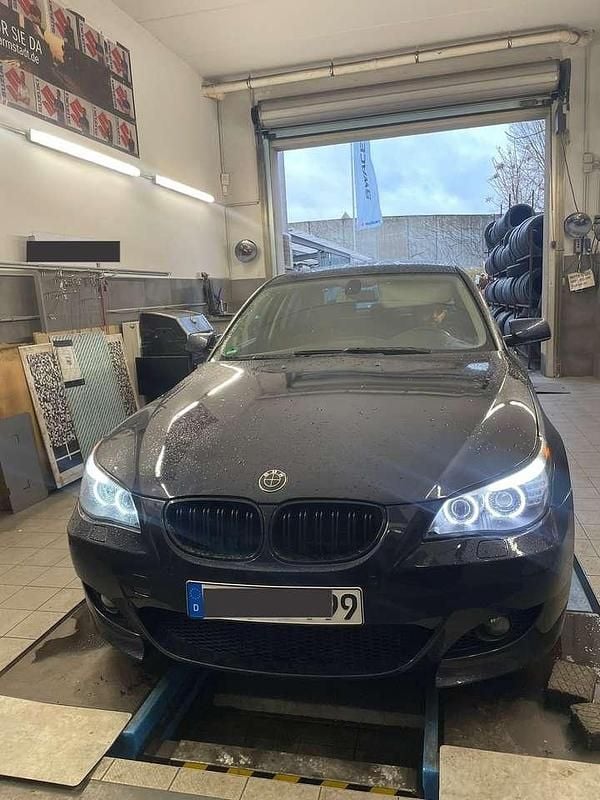 Gebraucht BMW 525 192 PS (141 kW) 2004 Limousine