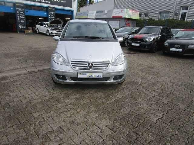 Polarsilber metalliclack Gebraucht 2007 Mercedes A180 Kleinwagen | 4.890 € (Fairer Preis) - Bild 1/4