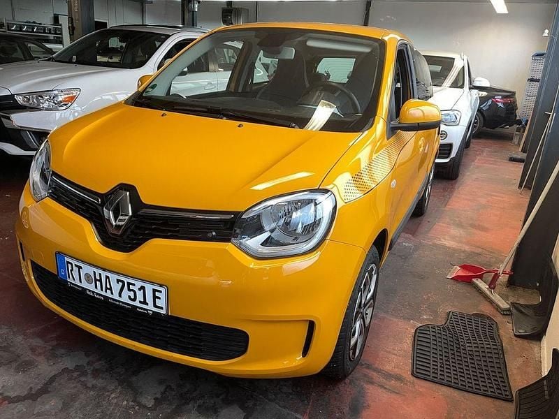 Gebraucht Renault Twingo Zen 60 kW (82 PS) 2022 Gelb Kleinwagen
