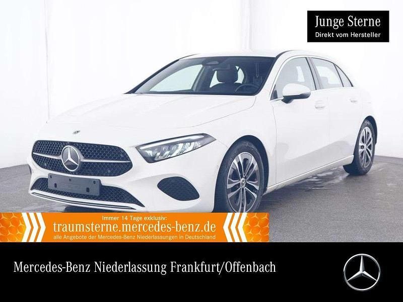 Weiß Gebraucht 2024 Mercedes A200 Advanced Kleinwagen | 30.890 € (Fairer Preis) - Bild 1/3
