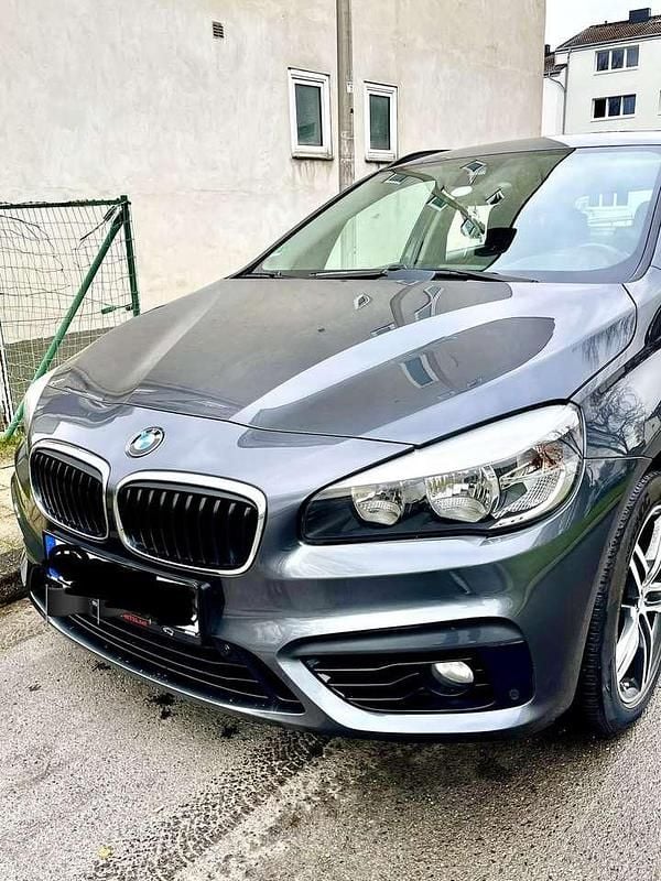 Gebraucht BMW 218 M Sport 150 PS (110 kW) 2015 Grau Van / Kleinbus
