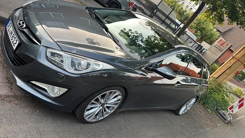 Beige Gebraucht 2014 Fiat Panda Kombi | 6.700 € - Bild 1/4