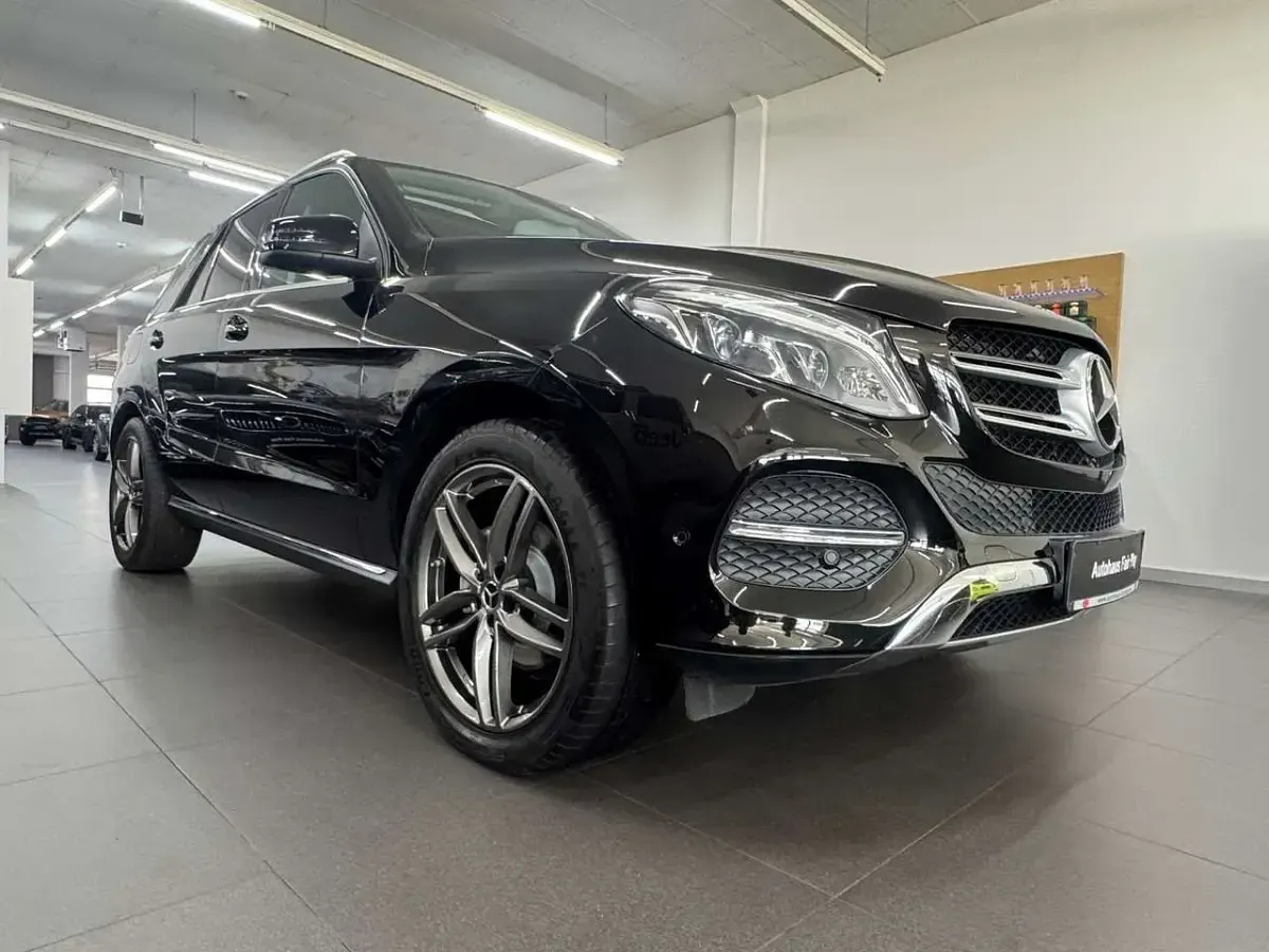 Gebraucht Mercedes GLE350 258 PS (189 kW) 2017 Schwarz SUV
