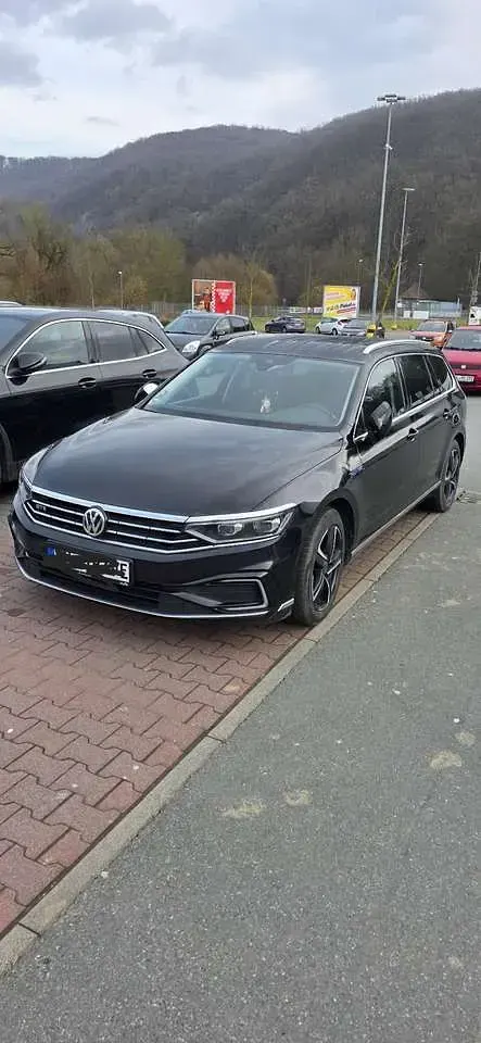 Gebraucht VW Passat GTE 156 PS (114 kW) 2020 Schwarz Kombi
