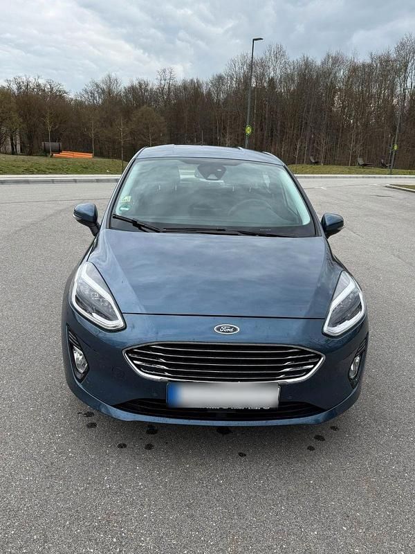 Gebraucht Ford Fiesta Titanium 101 PS (74 kW) 2019 Blau Kleinwagen