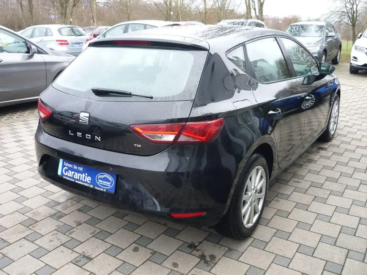 Gebraucht Seat Leon Reference 90 PS (66 kW) 2013 Schwarz Limousine