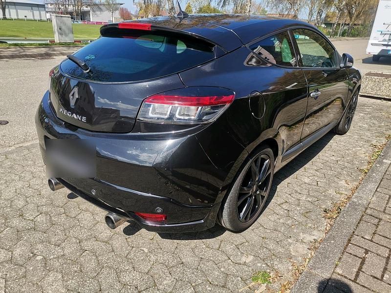 Gebraucht Renault Mégane III 140 PS (102 kW) 2010 Schwarz Coupé