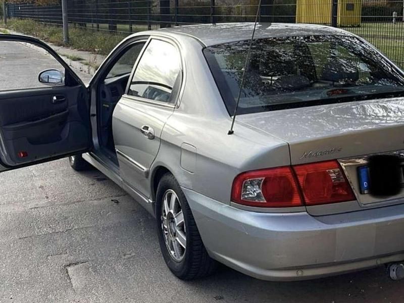 Gebraucht Kia Magentis 169 PS (124 kW) 2003 Silber Limousine