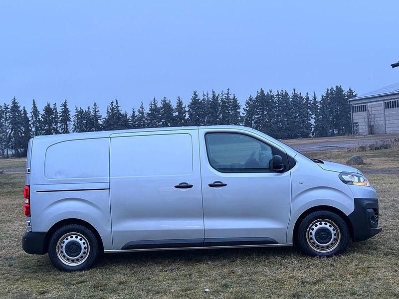 Gebraucht Citroën Jumpy Business Class 179 PS (131 kW) 2019 Grau Van / Kleinbus