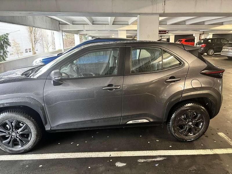 Gebraucht Toyota Yaris Cross Comfort 92 PS (67 kW) 2023 Grau SUV