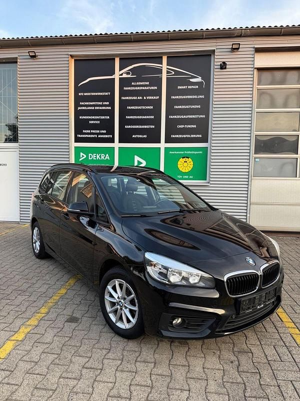 Schwarz Gebraucht 2016 BMW 218 Gran Tourer Van / Kleinbus | 9.200 € (Etwas zu teuer) - Bild 1/4