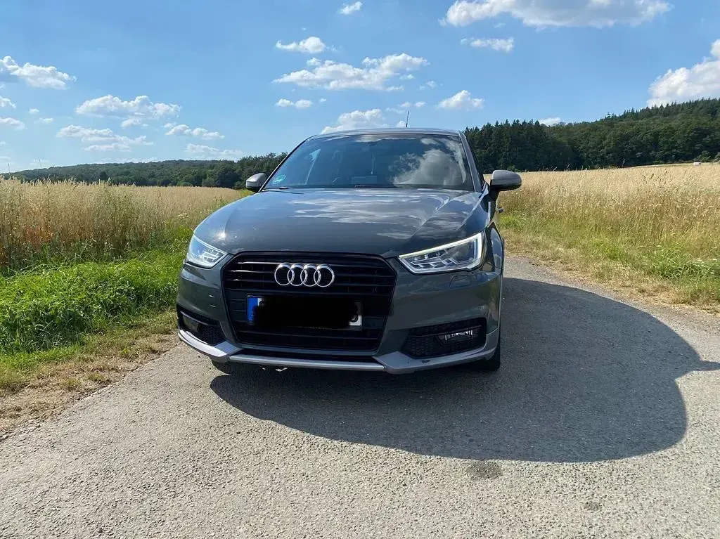 Gebraucht Audi A1 S-Line 95 PS (69 kW) 2017 Grau Kleinwagen