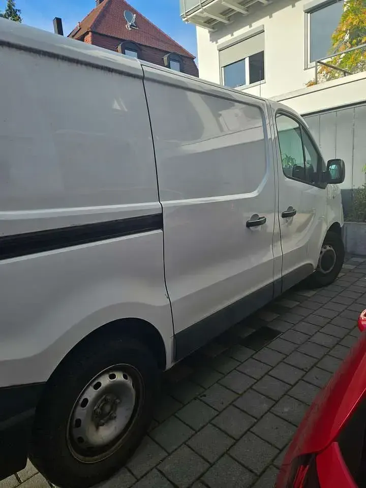Gebraucht Renault Trafic 120 PS (88 kW) 2021 Schwarz Van / Kleinbus
