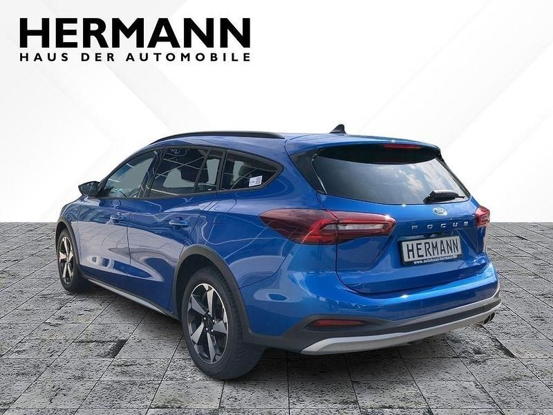 Gebraucht Ford Focus Active X 155 PS (114 kW) 2025 Blau Limousine