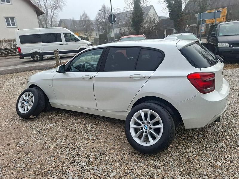 Gebraucht BMW 116 136 PS (100 kW) 2011 Weiß Kleinwagen